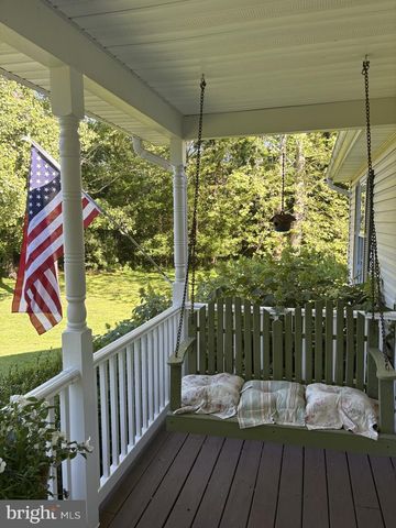 633 SHENANDOAH RIVER LN, Front Royal, VA 22630