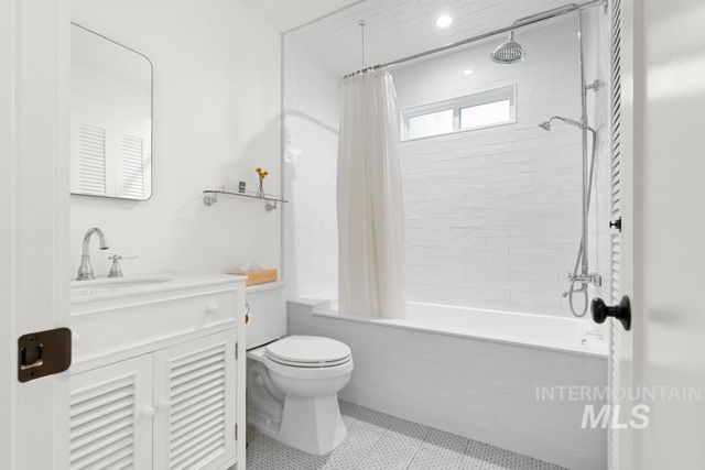 2301 W Jefferson St, Boise, ID 83702