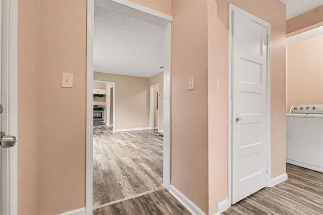 2047 Baker, Atlanta, GA 30318