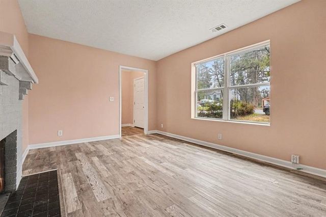 2047 Baker, Atlanta, GA 30318