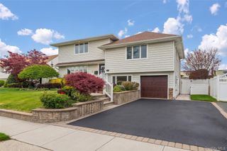 262 E Lexington Avenue, Oceanside, NY 11572