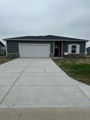 3139 E Highridge Ct, Park City, KS 67219