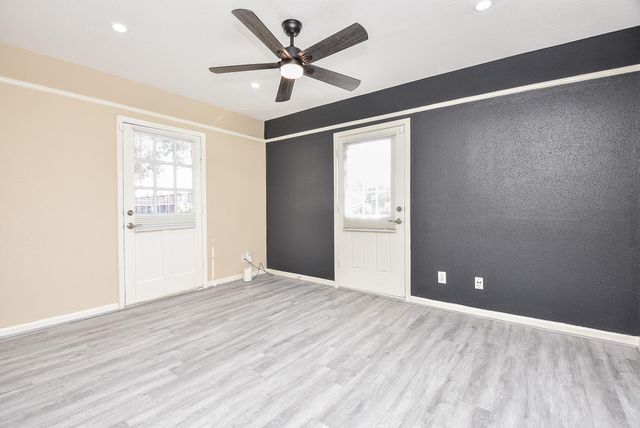 6401 Ella Lee Lane, Houston, TX 77057