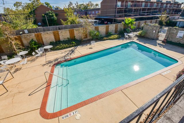 6401 Ella Lee Lane, Houston, TX 77057