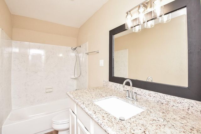 6401 Ella Lee Lane, Houston, TX 77057