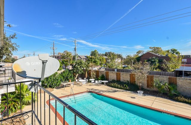 6401 Ella Lee Lane, Houston, TX 77057