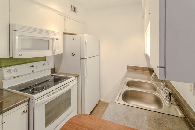 4859 Cedar Springs Road 234, Dallas, TX 75219
