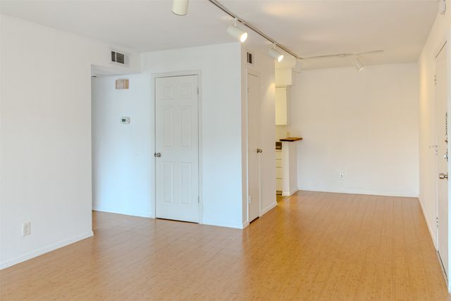 4859 Cedar Springs Road 234, Dallas, TX 75219