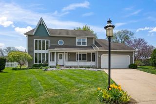 59 Sylvan Court, Elk Grove Village, IL 60007