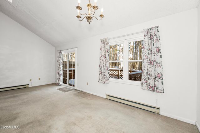 4059 Chaucer Place, Guilderland, NY 12159