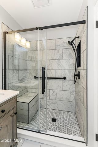 4059 Chaucer Place, Guilderland, NY 12159