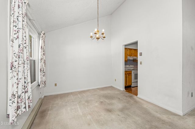 4059 Chaucer Place, Guilderland, NY 12159