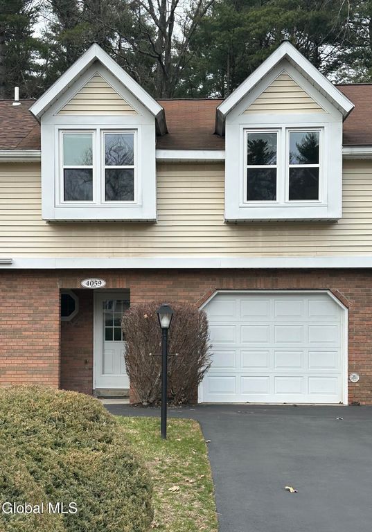 4059 Chaucer Place, Guilderland, NY 12159