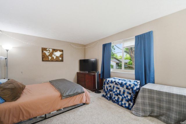2305 Tassel E Court, West Lafayette, IN 47906