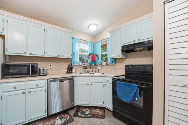 2305 Tassel E Court, West Lafayette, IN 47906
