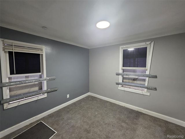 19195 Dresden Street, Detroit, MI 48205