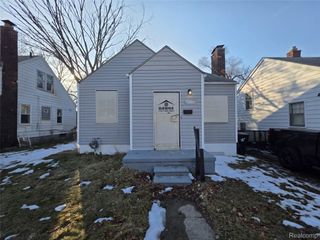 19195 Dresden Street, Detroit, MI 48205