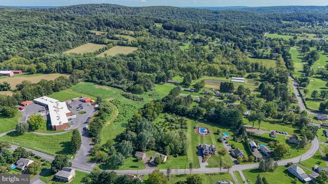 2160 WASSERGASS RD, Hellertown, PA 18055