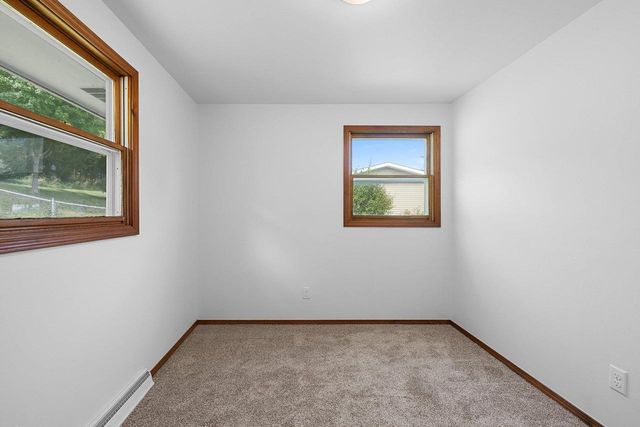 827 HILLCREST HEIGHTS, Green Bay, WI 54313
