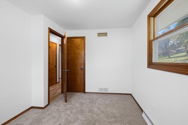 827 HILLCREST HEIGHTS, Green Bay, WI 54313