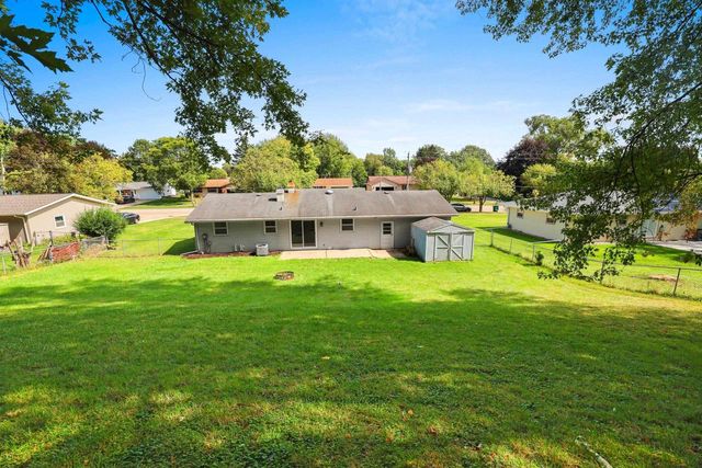 827 HILLCREST HEIGHTS, Green Bay, WI 54313