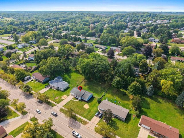 827 HILLCREST HEIGHTS, Green Bay, WI 54313