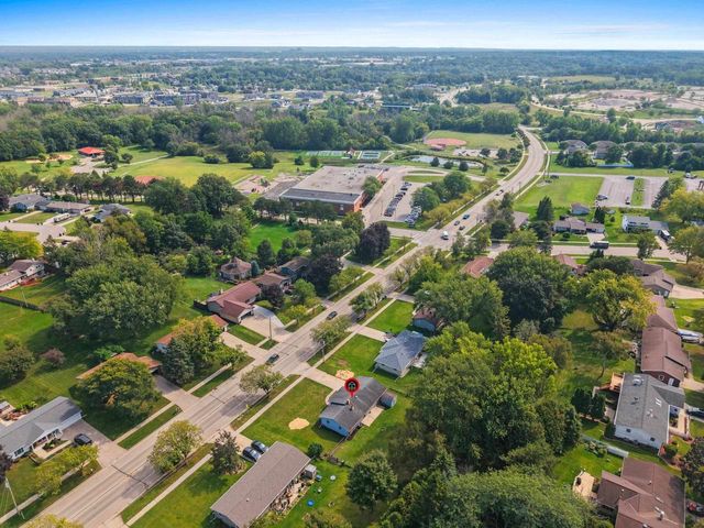 827 HILLCREST HEIGHTS, Green Bay, WI 54313