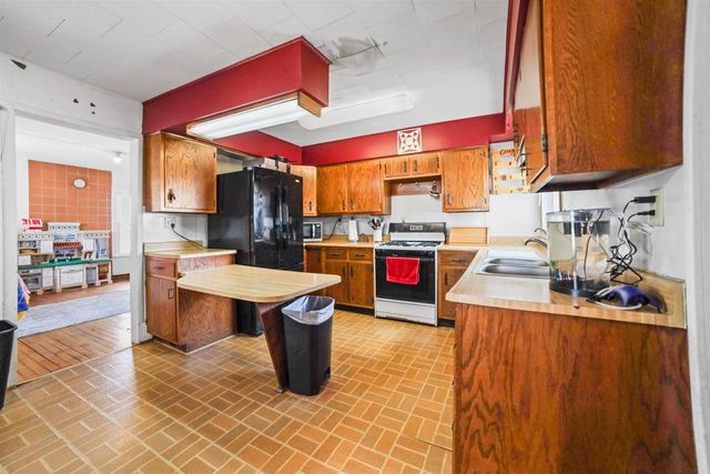 18442 County Road C, Evansville, WI 53536
