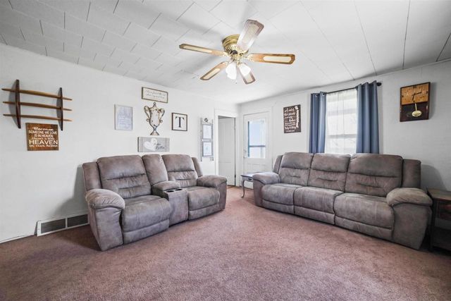 18442 County Road C, Evansville, WI 53536