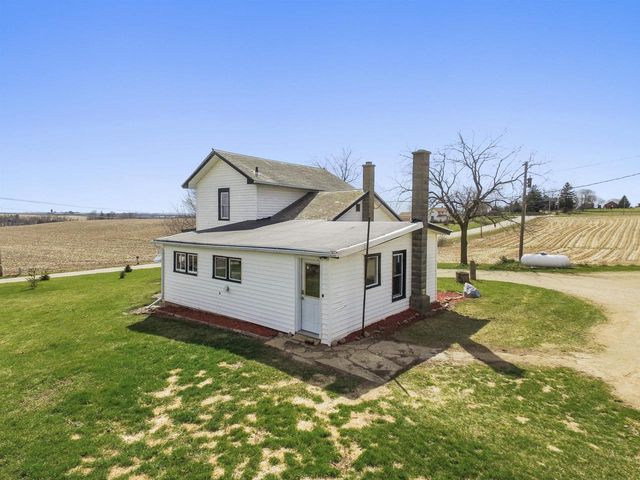 18442 County Road C, Evansville, WI 53536