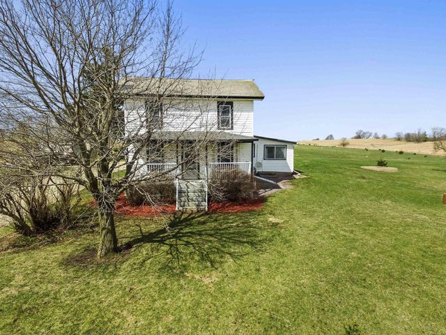 18442 County Road C, Evansville, WI 53536