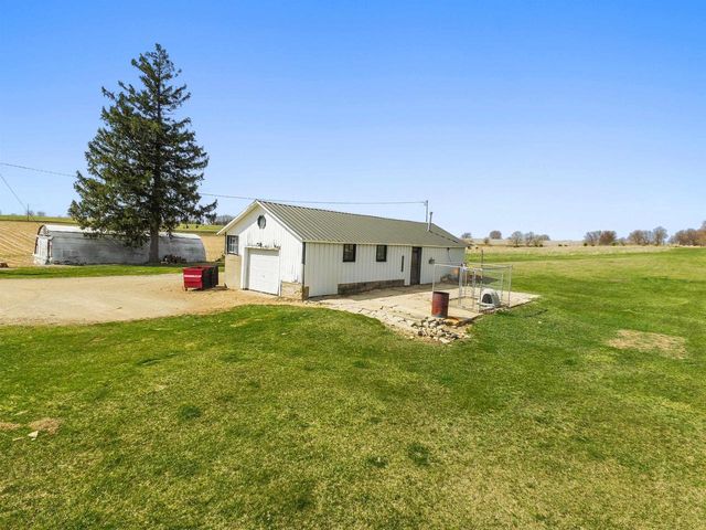 18442 County Road C, Evansville, WI 53536