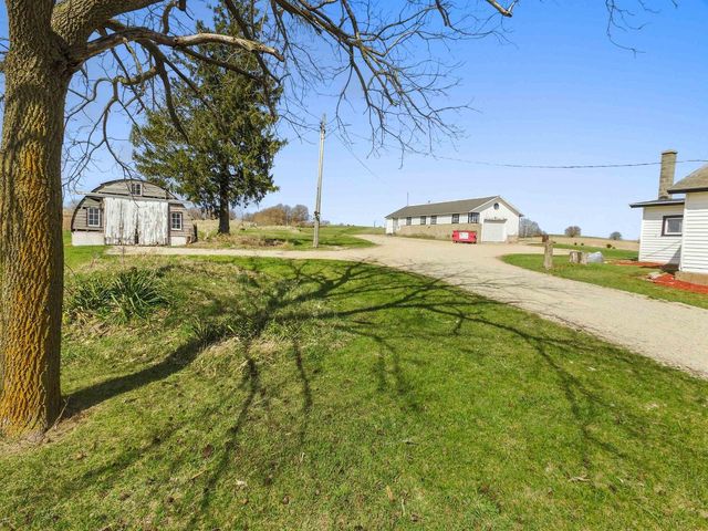 18442 County Road C, Evansville, WI 53536