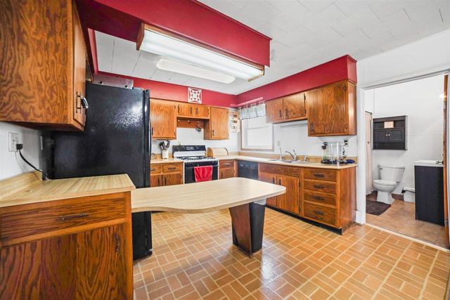 18442 County Road C, Evansville, WI 53536