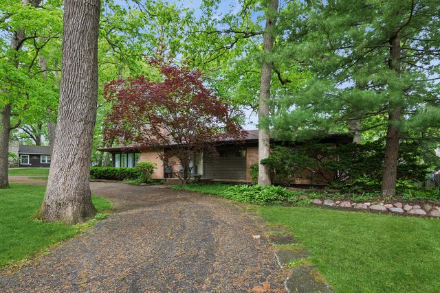 1606 Roncevalles Avenue, Rockford, IL 61107