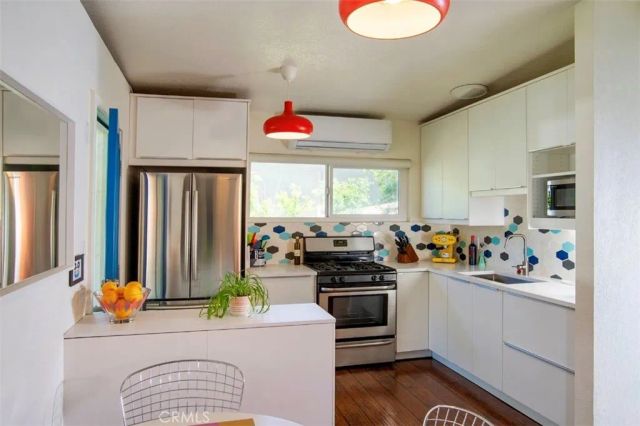 1329 Campus Avenue, Redlands, CA 92374