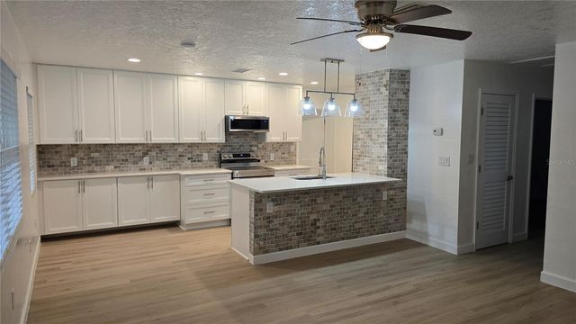 640 N ORANGE AVENUE, Orange City, FL 32763