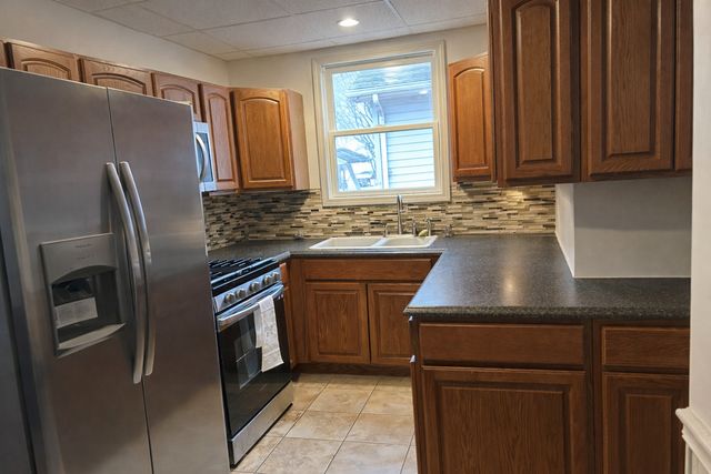 130 S Iowa Avenue, Ladd, IL 61329