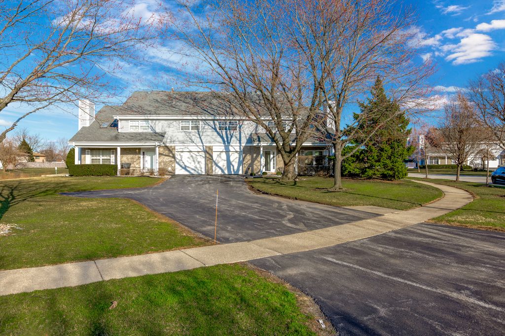 7114 Olde Gatehouse Road, Tinley Park, IL 60477
