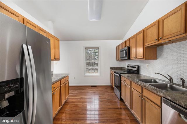 512 FORD CIR, Inwood, WV 25428