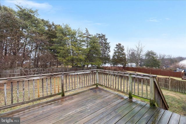 512 FORD CIR, Inwood, WV 25428