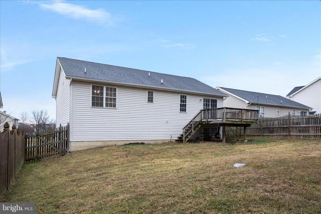 512 FORD CIR, Inwood, WV 25428
