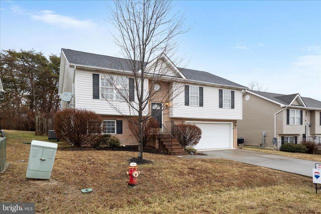 512 FORD CIR, Inwood, WV 25428