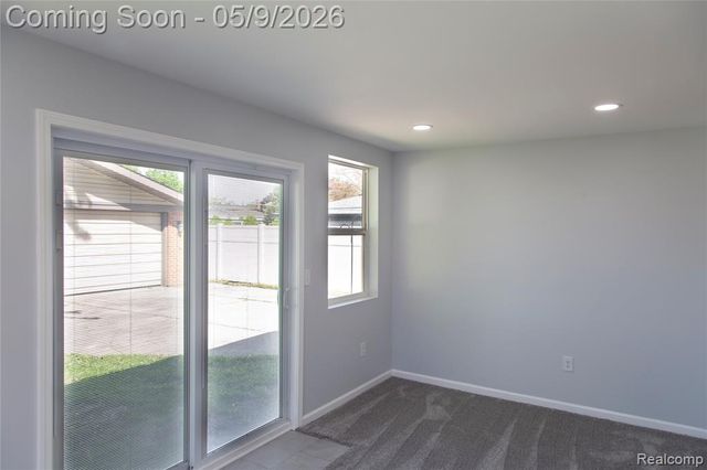 33301 Janet, Fraser, MI 48026