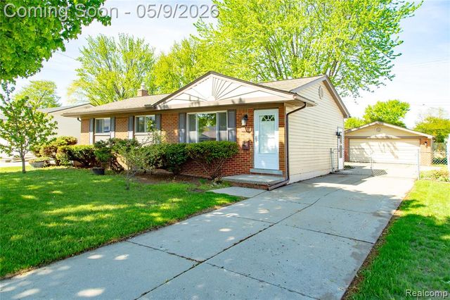 33301 Janet, Fraser, MI 48026