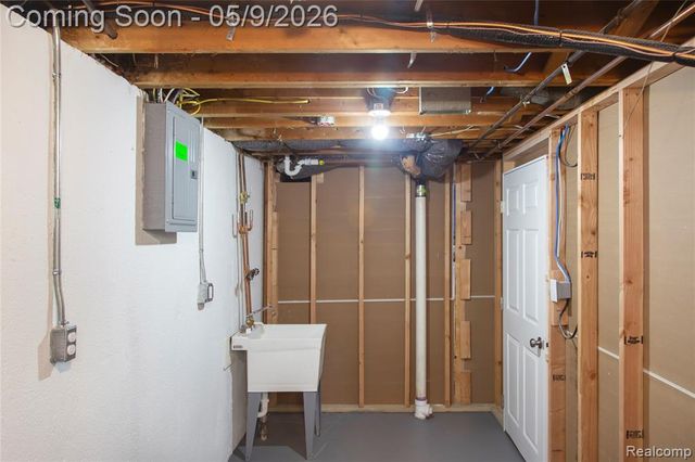33301 Janet, Fraser, MI 48026