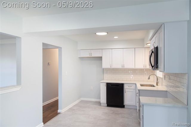 33301 Janet, Fraser, MI 48026