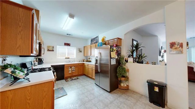 7208 Nicobar Court, Bakersfield, CA 93307