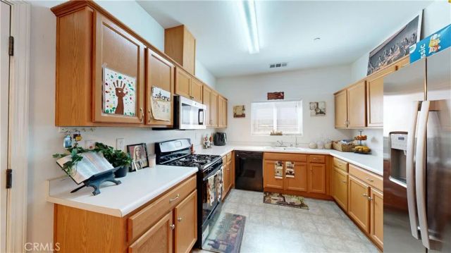 7208 Nicobar Court, Bakersfield, CA 93307