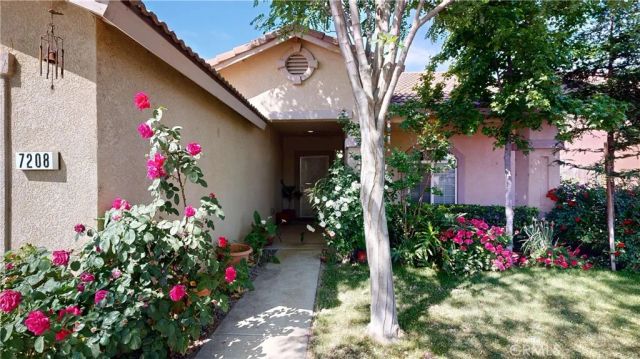 7208 Nicobar Court, Bakersfield, CA 93307